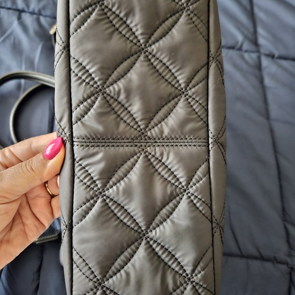 Kate Spade Black Quilted Chelsea Tote Euc - Picture 6 of 11